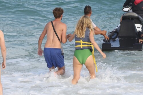 img363b58a43f4be773fe