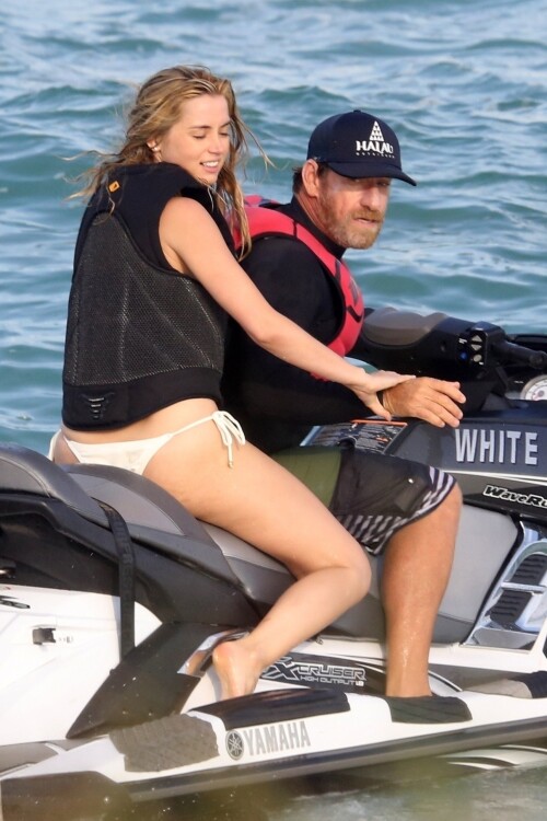 img413e28cade965f7d10