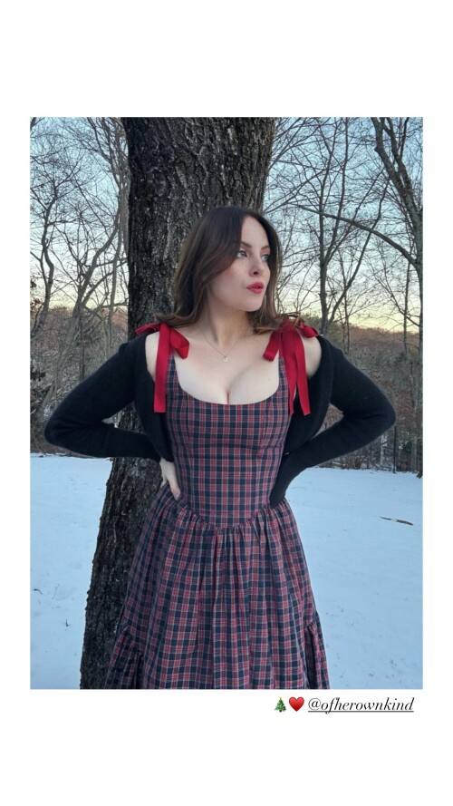 img xfxRKYE35e5127f7fdbd57c