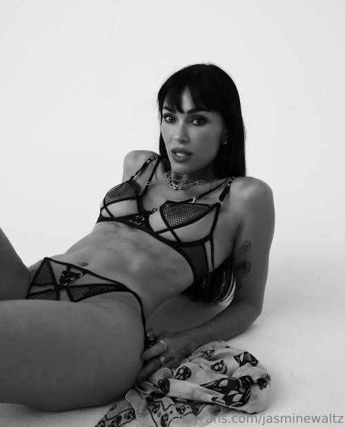 imgi 22 3472x4299 46fde77500867d5c79a48573e3d7275d0e08bfcd91ff728e