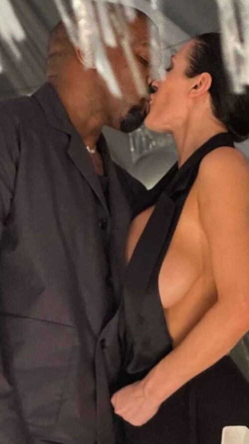 insta save.net InstagramStory biancacensorigram 353911623271404799739bc87e5ba599cf3