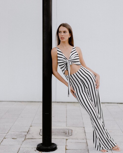 insta 3e9acfa0517f4264a0cd5a9258e49239d574f4d52b832d3d