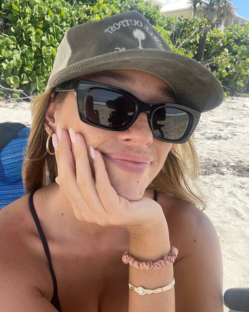 insta c99865cd3adb4c23aba123f8925d30a696f78748bf93f499