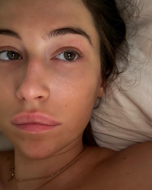 insta da800315450f417e91df128fe354080da9596dd476f38d7c