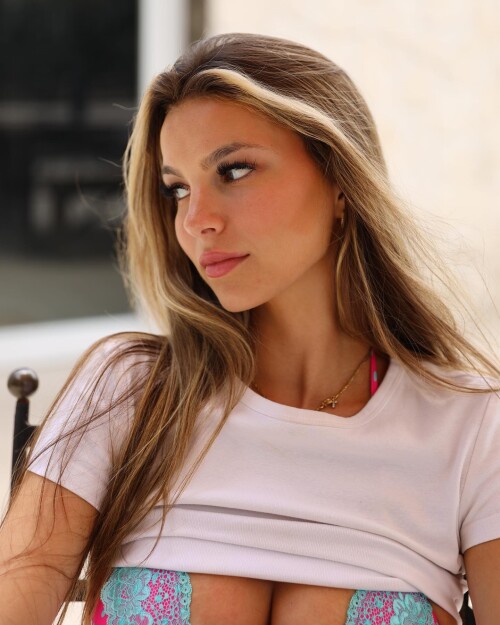 insta dab3d8fdcefa41949c6628613613af20700d7a676207e2a6