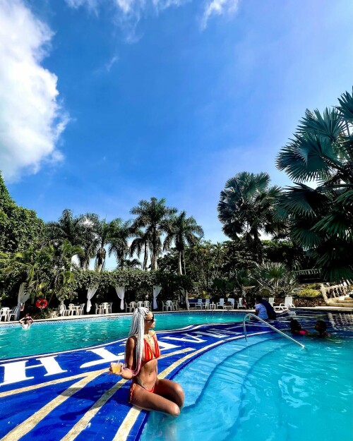 instasave255700665cce7ba8