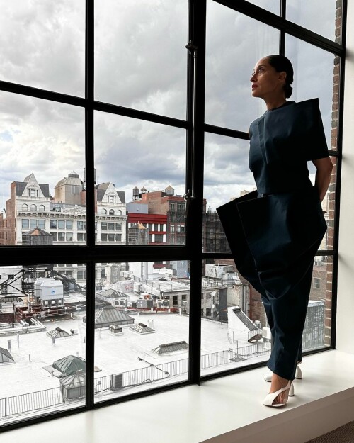 instasaveb3cb43e9ef5d360e