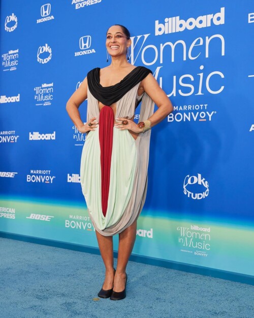 instasaveb8a3c9c8d1bff2d7