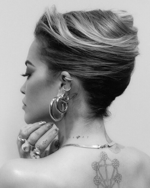 instasaveba1bb320964dc325