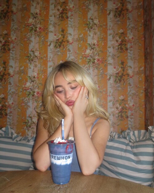 instdown0ae9caebae9b819e