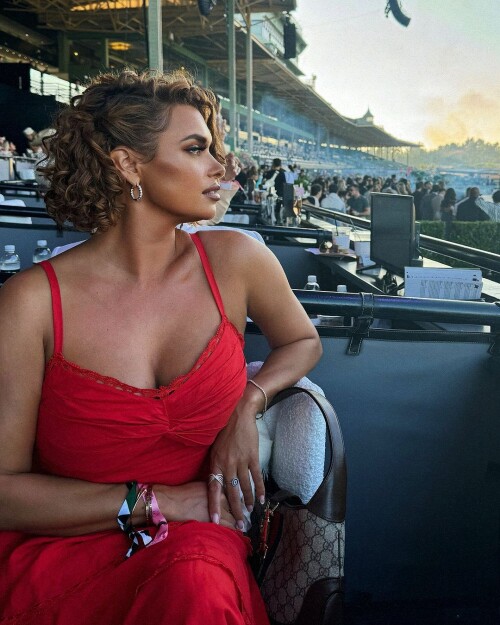 instdown2964fca87af700f7