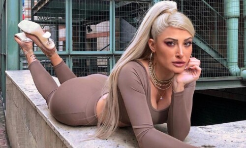 ioanna touni13def9c423c1c8a5