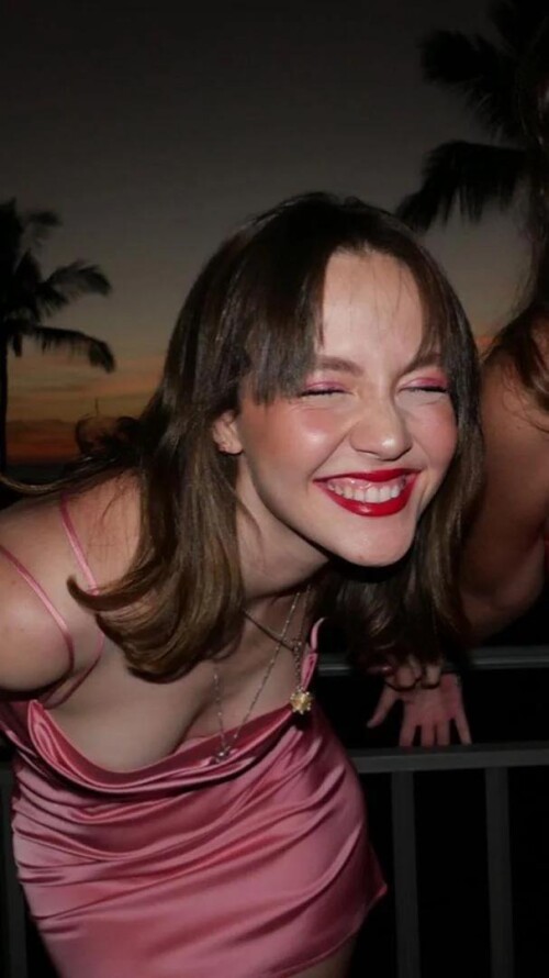 iris32495c7832693b397f