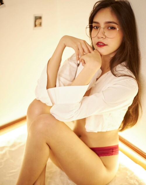 isa.belleharispCbFsvX2heVC2