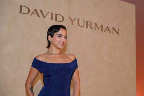 isabela 8260d7e9083344bf7