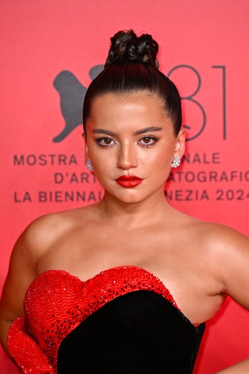 isabela391e425c6c385d81c