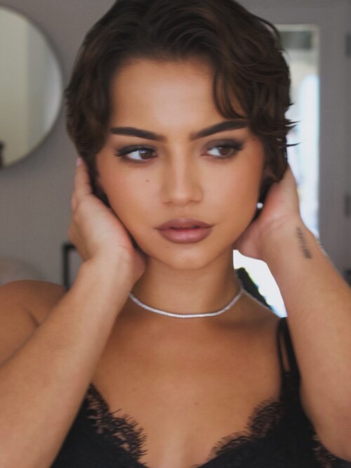 isabelamerced 1756063807 3706454312946560196 18125270192024fbb49be064e