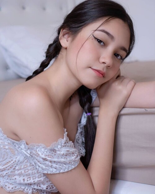 isabelleharispCIEh50IJXUO1