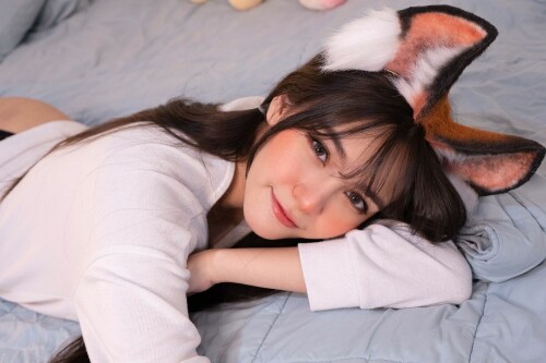 isabelleharispCV8EbYSB5mG1