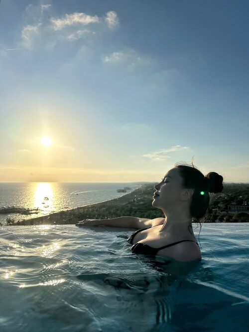 its still summer in antalya 62385b84b24e0f285