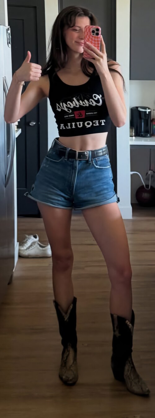 itsclairerice 25102025 000200eaff2cc2da7f1b