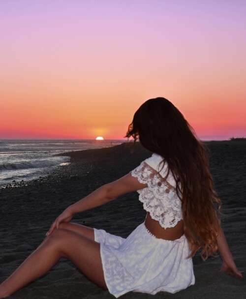 iwantacinnamonroll__2024-04-18T211527.000Zb6837ccdb5aa2ee6.jpeg