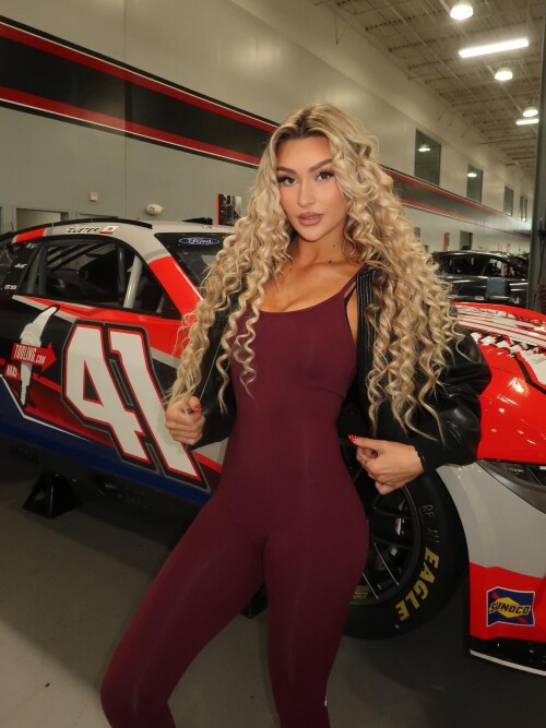 izzi wwe 2025 10 02T233040.000Z 382224ab0eef609fa