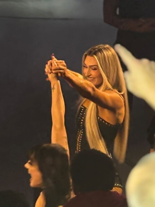 izzi wwe 2025 10 22T154254.000Z 28a37375f1d57f0b2