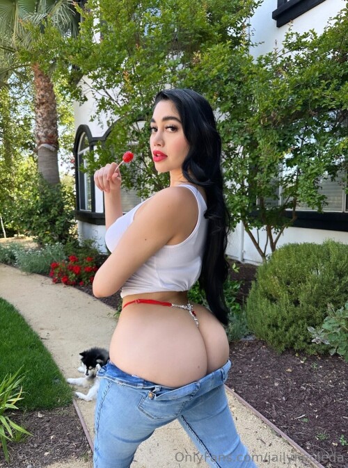 jailyneojeda like RIGHT NOW source 6a4e38316f5fd1e2b46d61fae21fff0dc