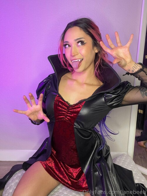 janebeeb 2316x3088 30dfa503c5354dc9999e9e479c4b2992d258a00705308e5f