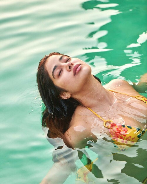 janhvikapoor 28042022 0002