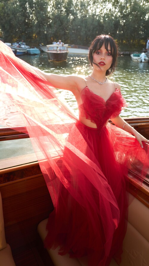 jenna 186e9c56a66d7f1db