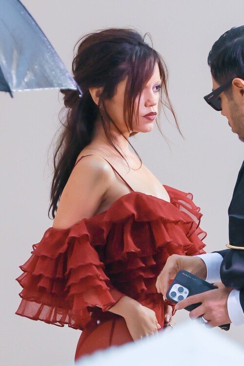 jenna 8056945625d15e24a9