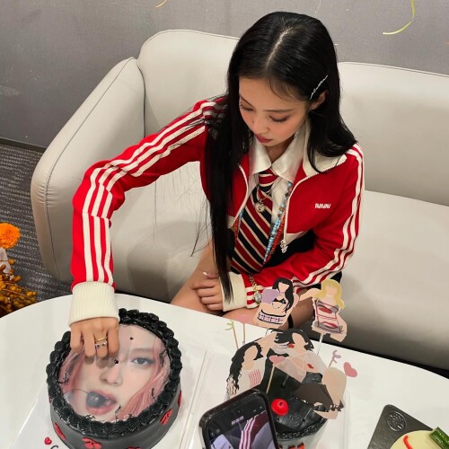 jennierubyjane_1729297297_3481920555165910371_7140177628d6962f300f41f3d4