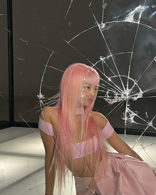 jennierubyjane hlen 20220917 114403 307184866 415159880704992 55451787864326366 n