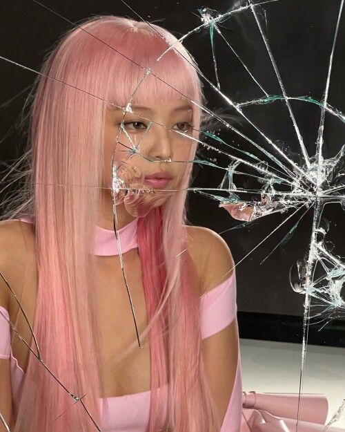 jennierubyjane hlen 20220917 114403 307416894 130397746208596 1528200701846313203 n