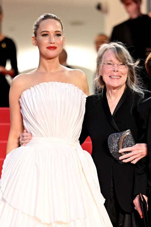 jennifer 127ffae24acfbd483f9