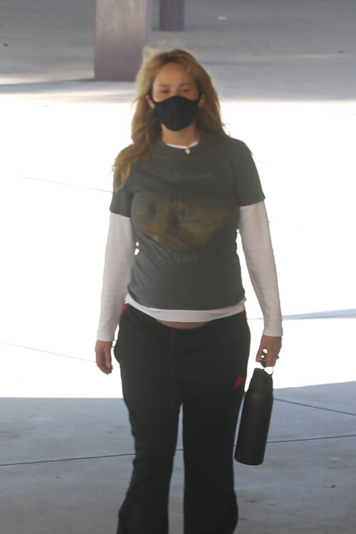 jennifrt-27d9c93a5266401e76