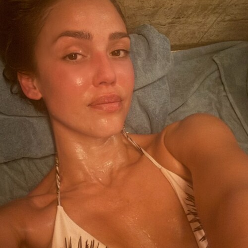 jessicaalba 20241218 00011af4914c17b95581