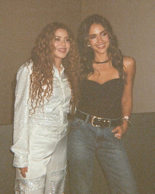 jessicaalba photo DJ7A1RrJNw3 20250521 121941 49902815493308ce9dfad18d2