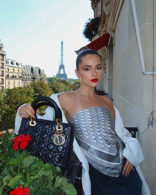 jh14b15d3a55015049b4