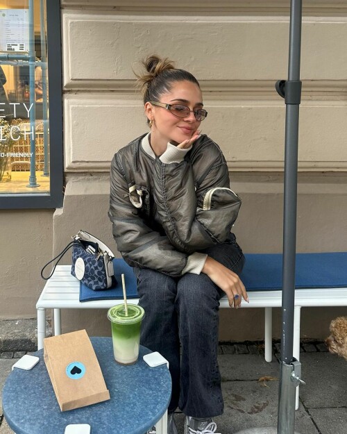 jh154efaa4559f190f42