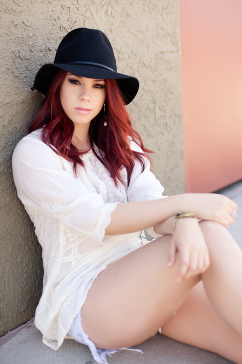 jillian rose reed awkward star