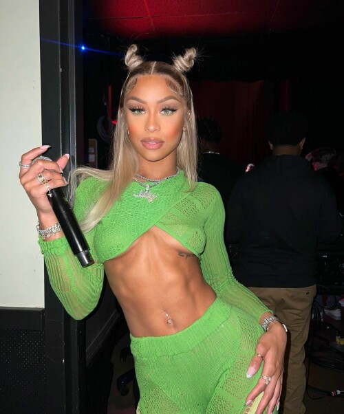 jillyanais 1679854197104