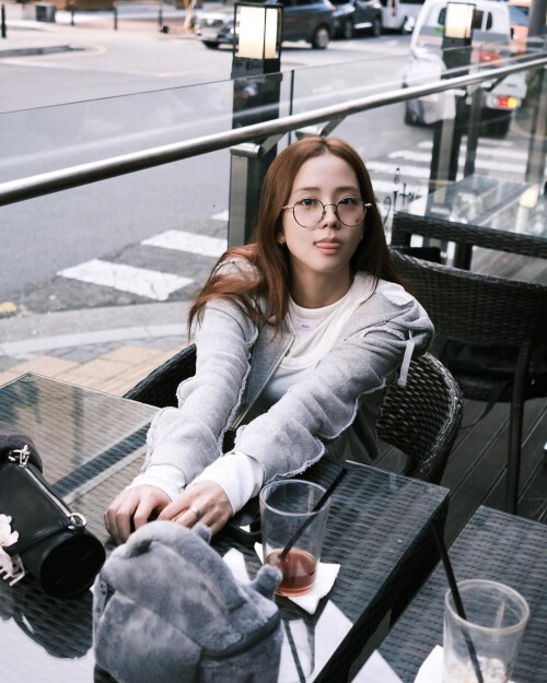 jisoo59baed54cd8786b88