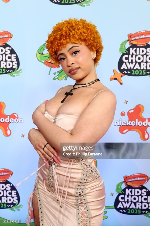 SANTA MONICA, CALIFORNIA - JUNE 21: Ice Spice attends the Nickelodeon Kids' Choice Awards 2025 at Barker Hangar on June 21, 2025 in Santa Monica, California. (Photo by Phillip Faraone/Getty Images for Nickelodeon)