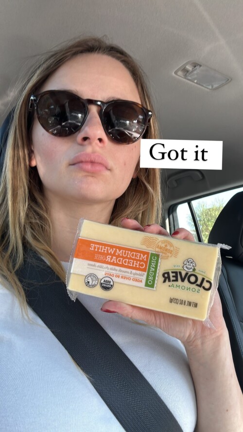 joey220535c9c19a43f56