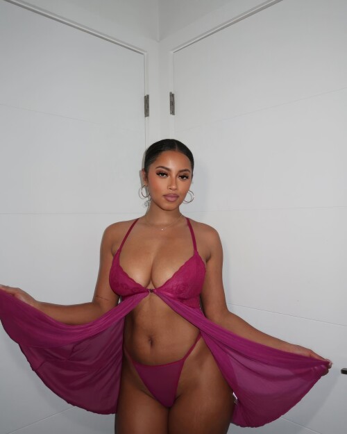 jonica 42dd8f7ecbc6468976