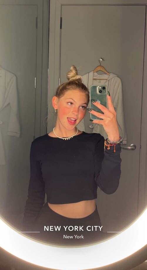 jordyn jones 03 31 2022 1c6fbe5ba8c7136c2