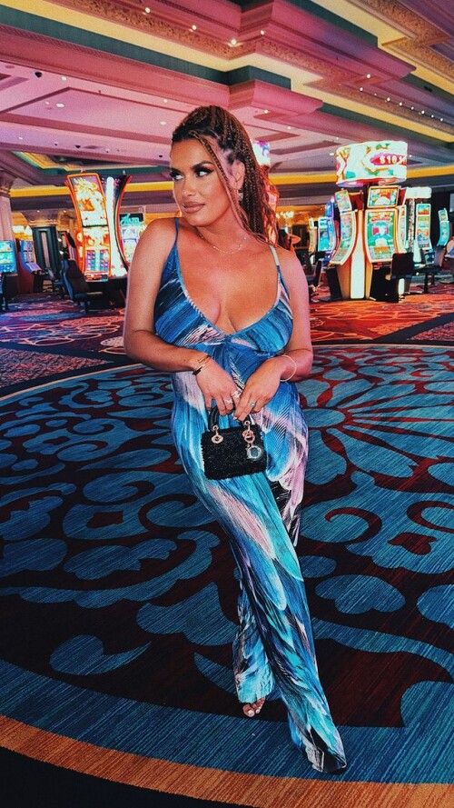 joytaylortalks 344694909900000420758340e543625b3bc